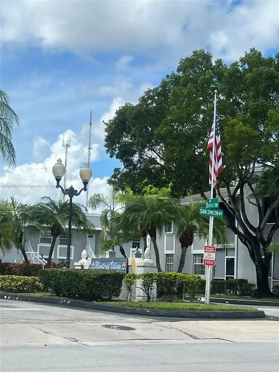 459 NE 210th Cir Ter # 17, Miami FL 33179 photo 2