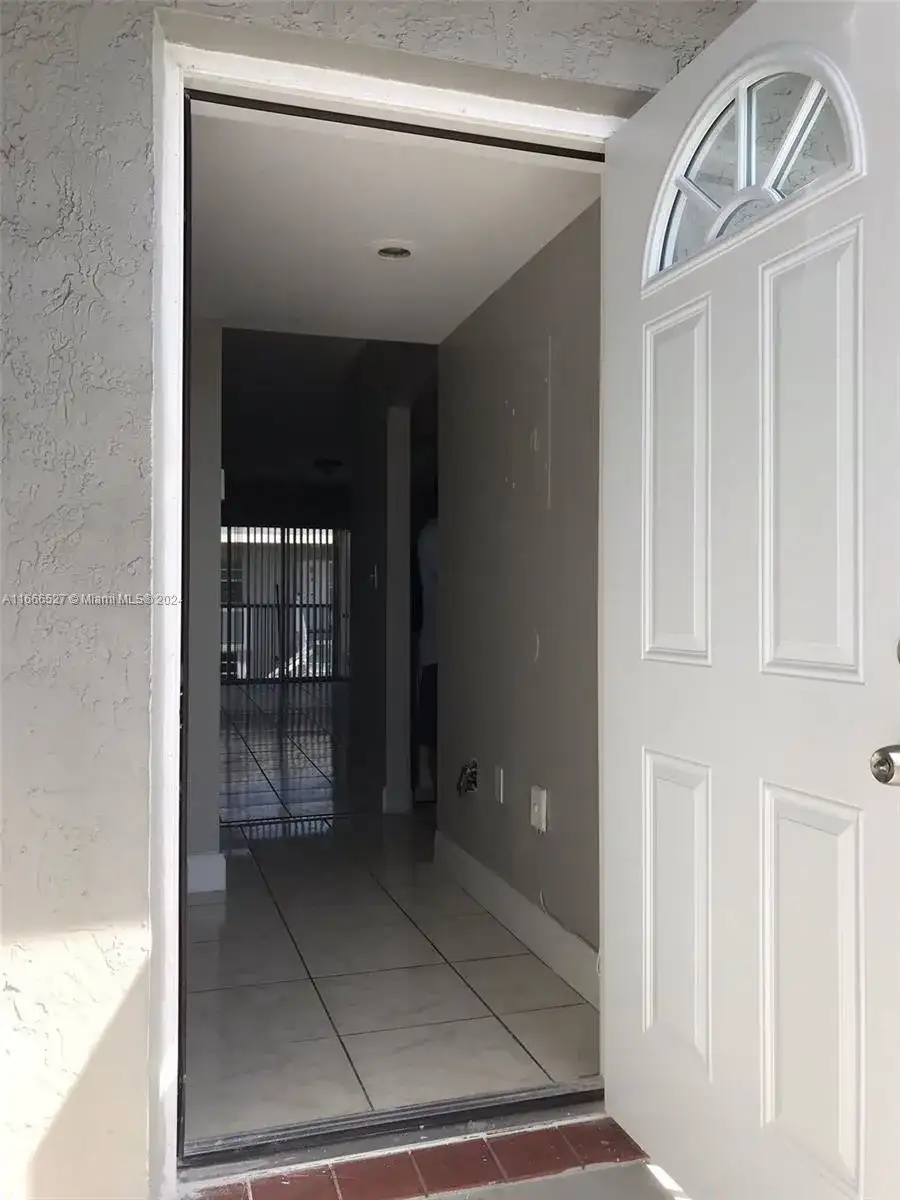 459 NE 210th Cir Ter # 17, Miami FL 33179 photo 4
