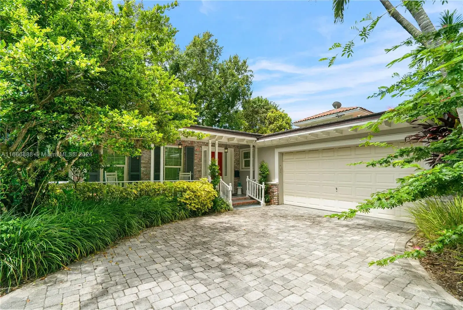 1452 Urbino Ave, Coral Gables FL 33146 photo 2