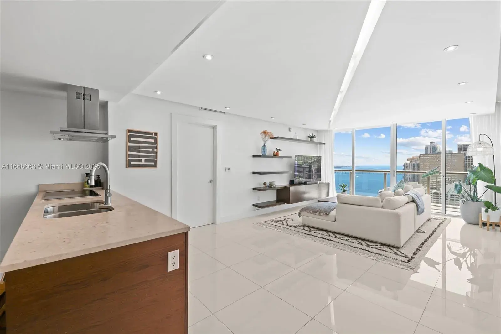 495 Brickell Ave, Miami FL 33131