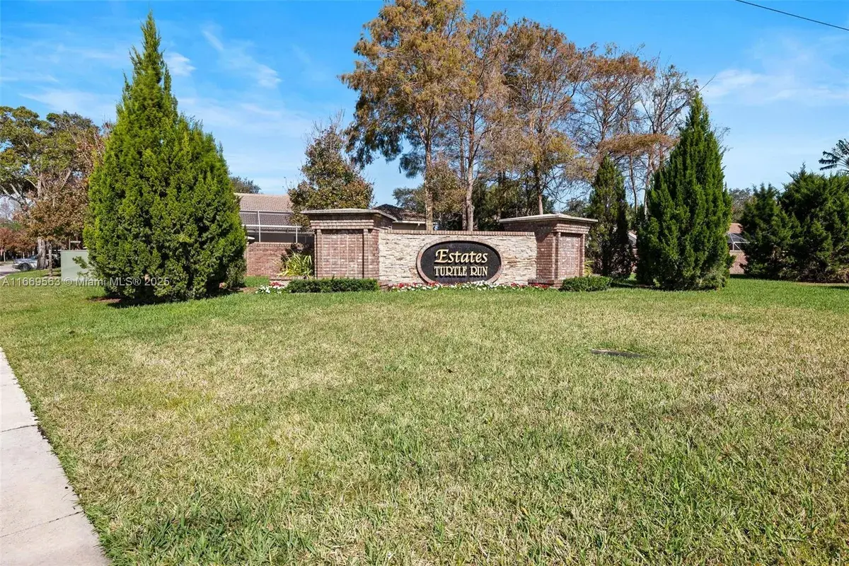 4201 NW 66th Ave, Coral Springs FL 33067