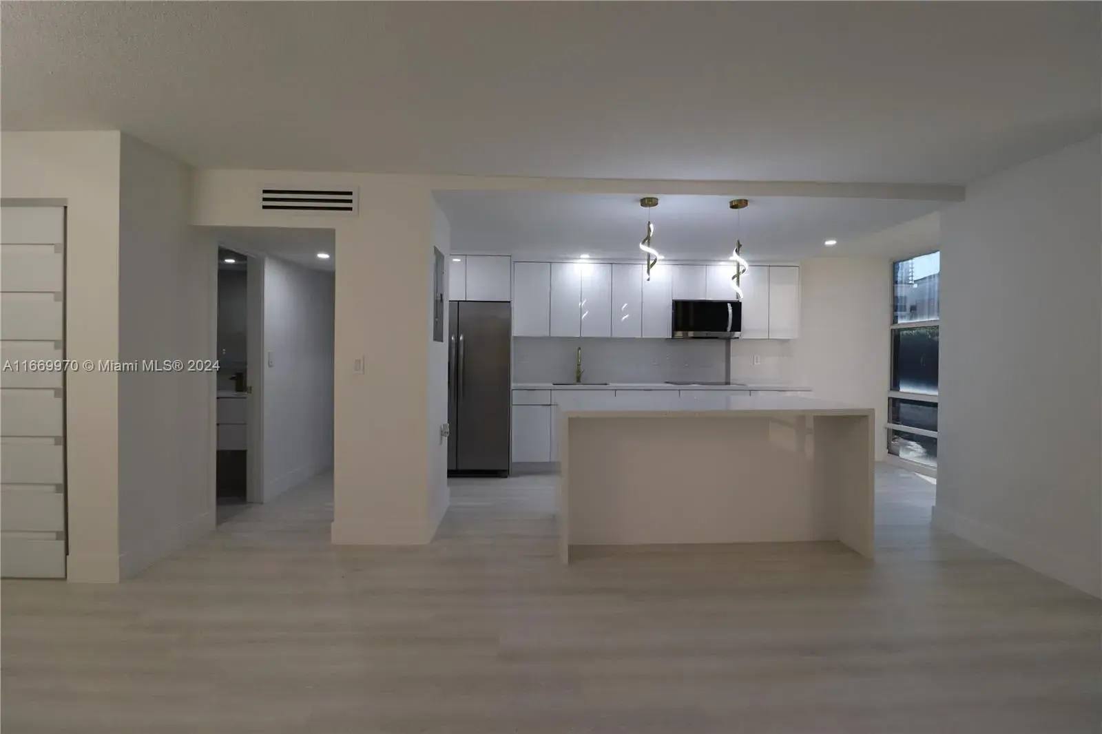 210 172nd St # 332, Sunny Isles Beach FL 33160