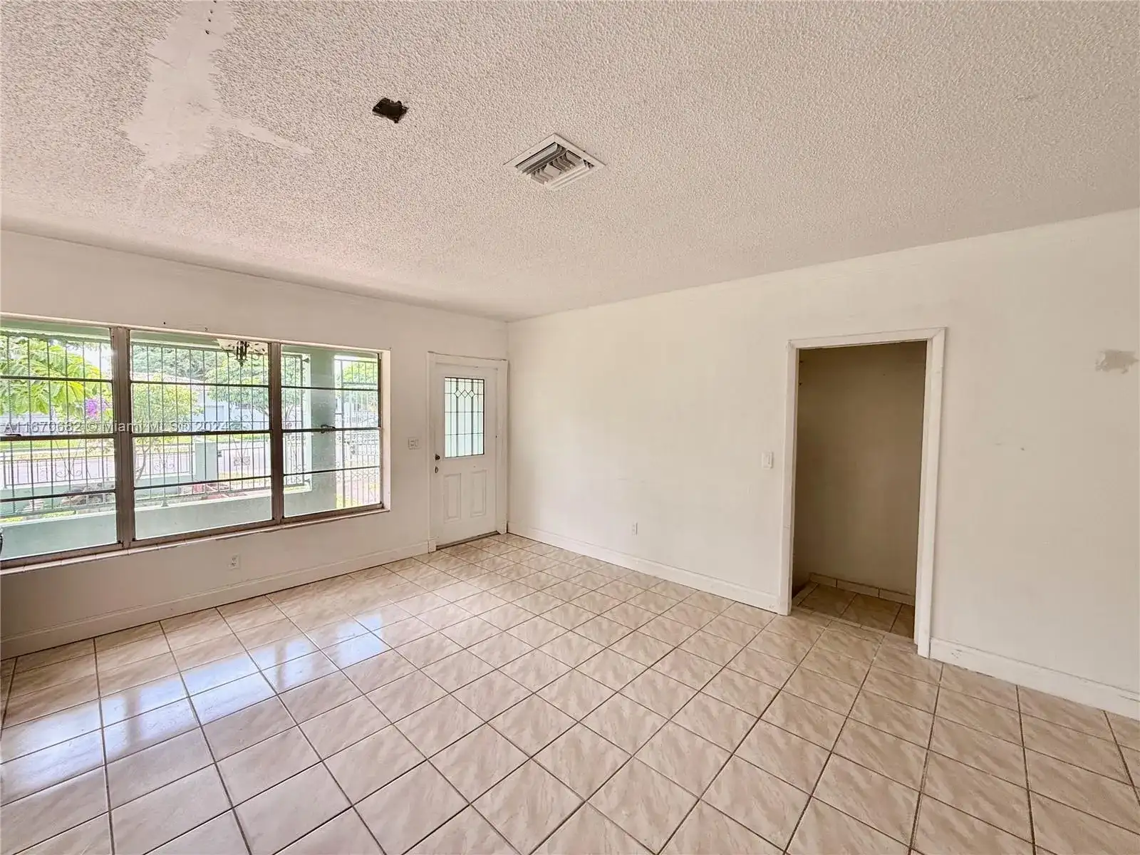599 E 12th St, Hialeah FL 33010 photo 5