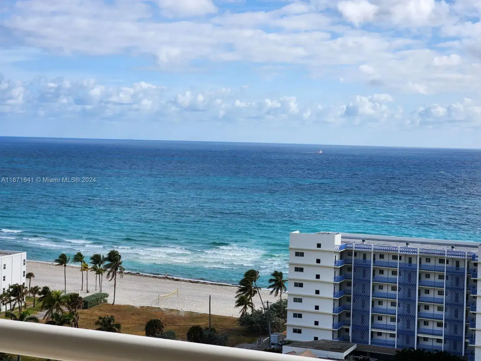 1600 S Ocean Dr # 18J, Hollywood FL 33019 photo 2