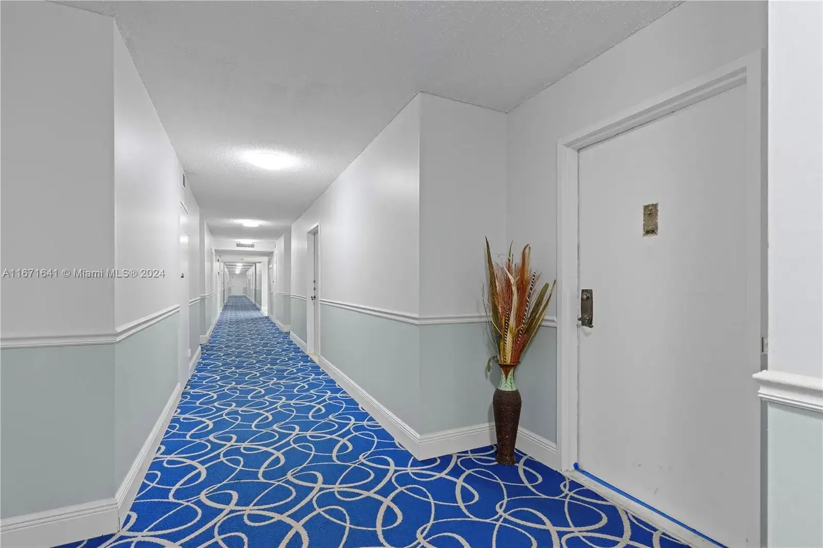 1600 S Ocean Dr # 18J, Hollywood FL 33019 photo 4
