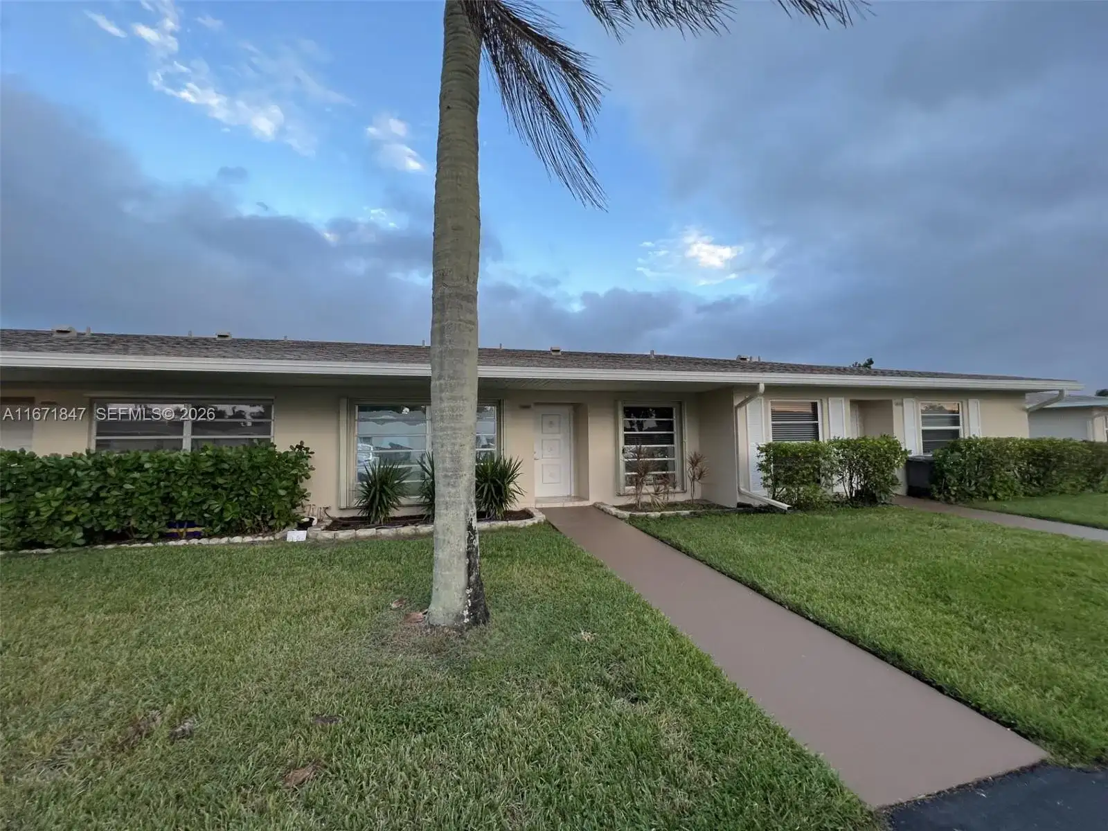20927 Sedgewick Dr, Boca Raton FL 33433 photo 2
