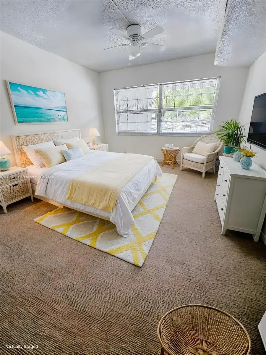 4020 W Palm Aire Dr # 203, Pompano Beach FL 33069