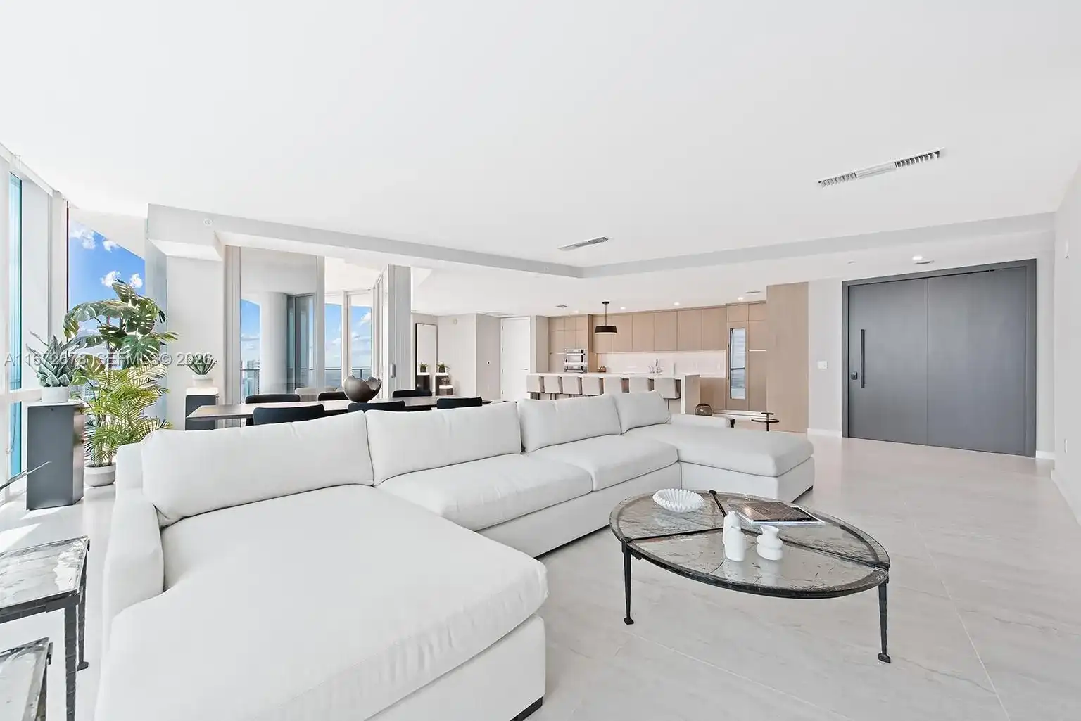 851 NE 1st Ave # 5402, Miami FL 33132