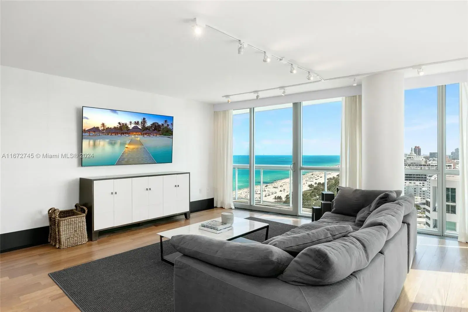 101 20th St # 2706, Miami Beach FL 33139