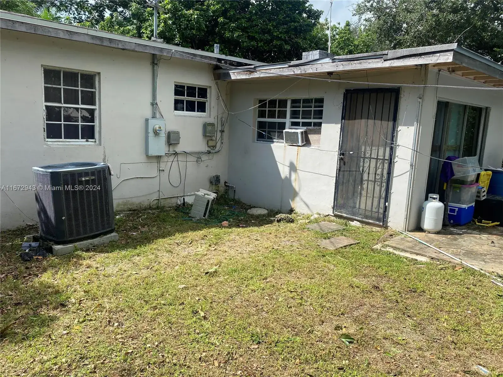215 NW 117th St, Miami FL 33168 photo 4