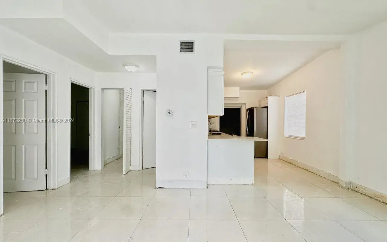 22 ave, Opa-Locka FL 33054