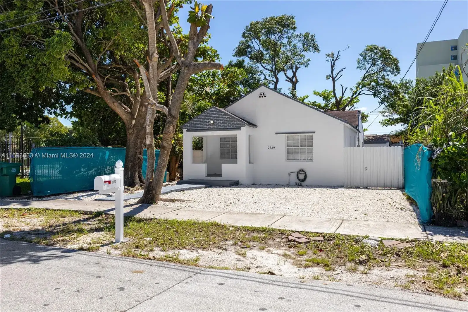 2320 NW 55th St, Miami FL 33142 photo 2