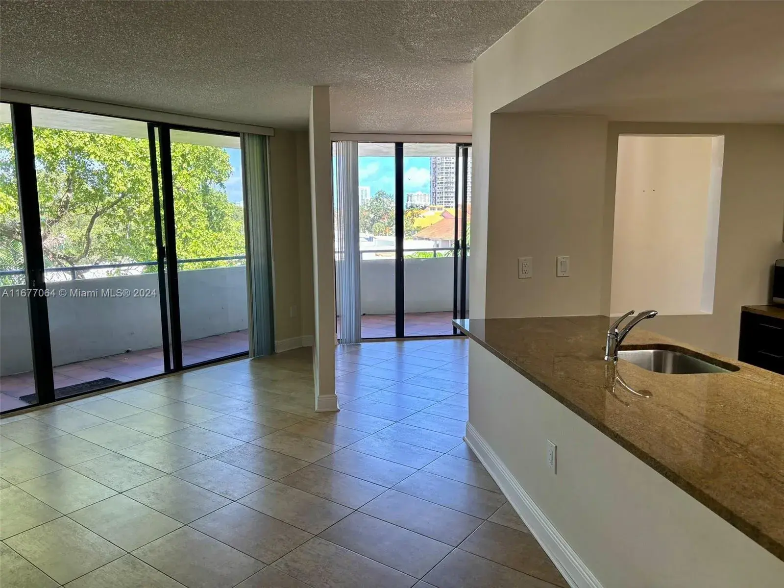 21075 NE 34 Ave # 2, Aventura FL 33180