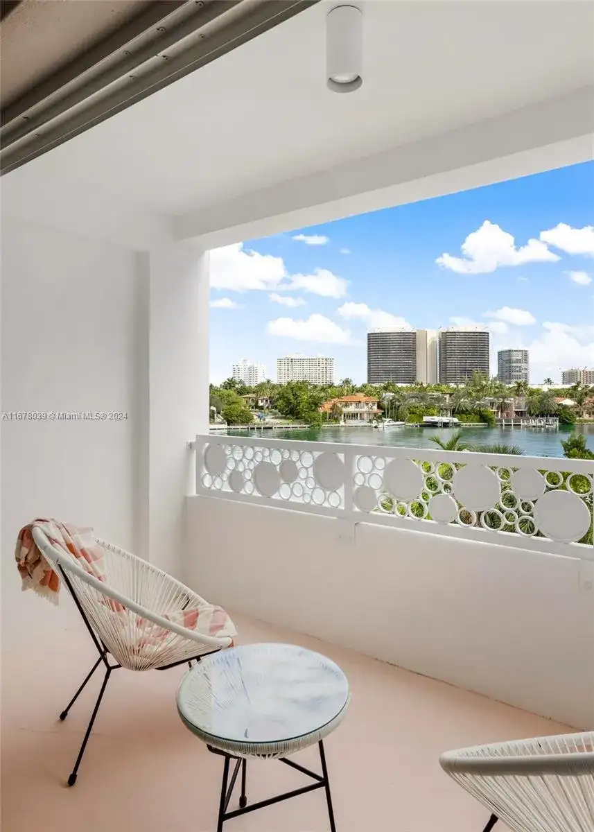 9881 E Bay Harbor Dr # 203, Bay Harbor Islands FL 33154 photo 5