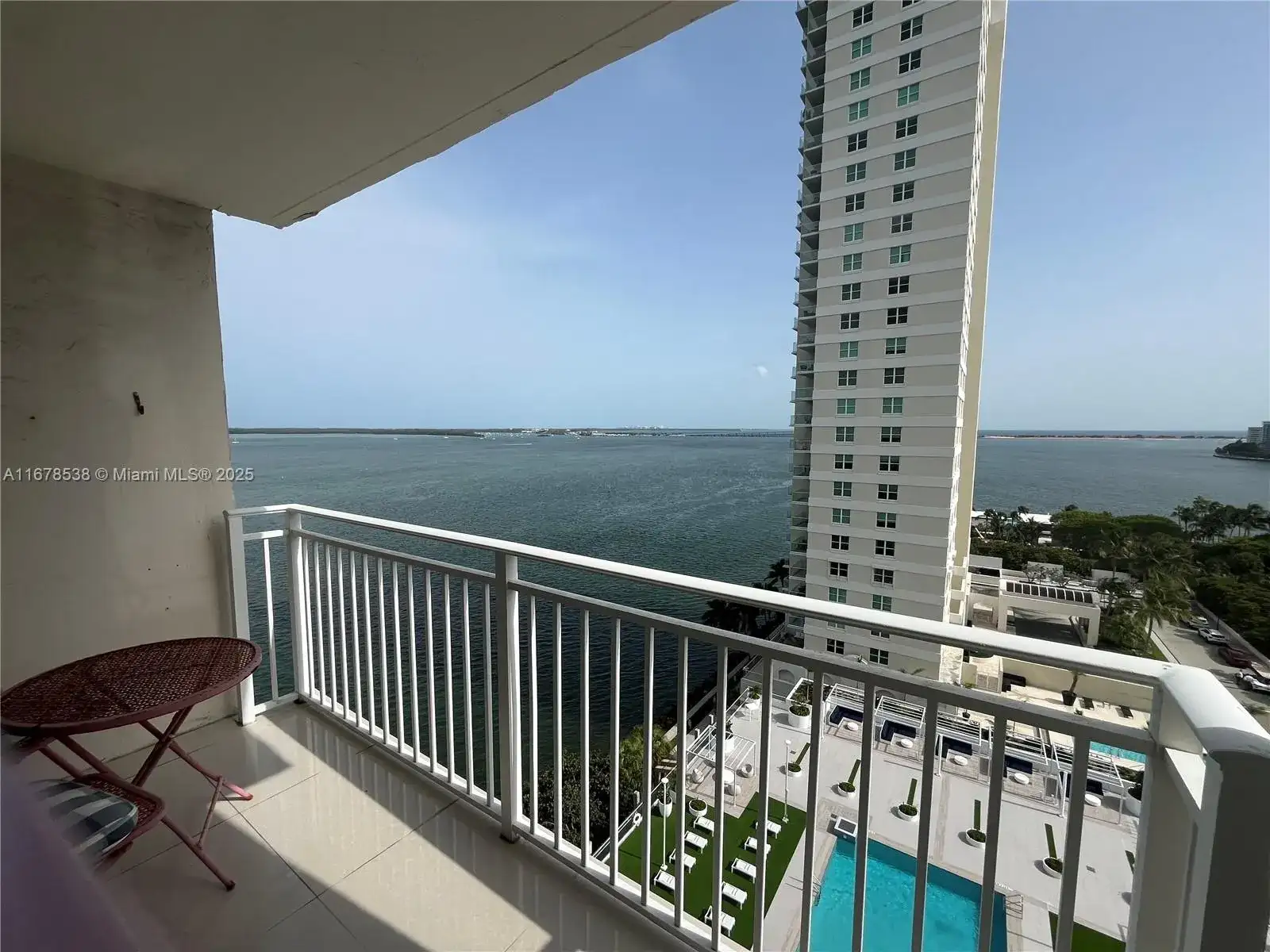 770 Claughton, Miami FL 33131 photo 3