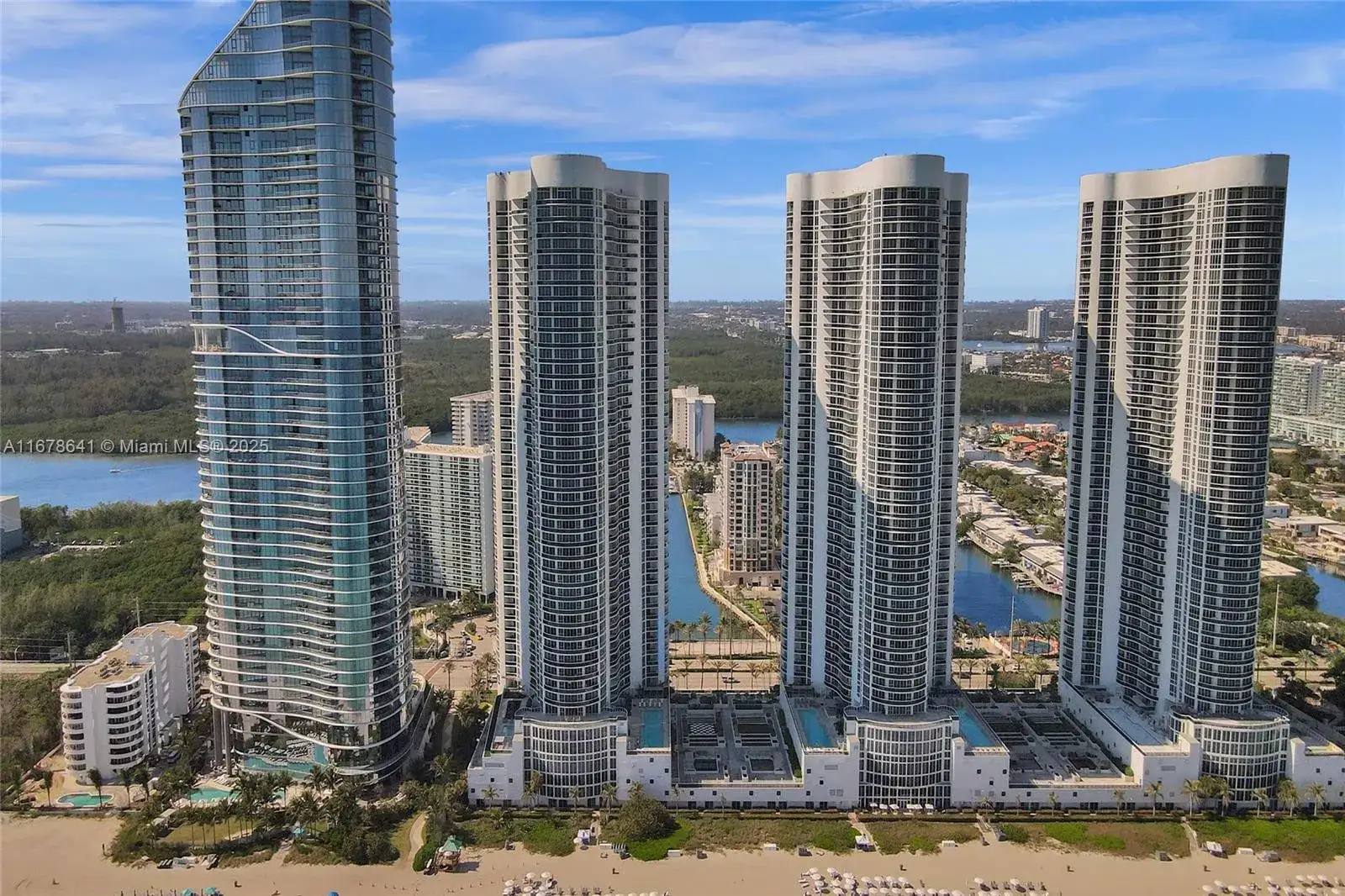 15811 Collins Ave # 3302, Sunny Isles Beach FL 33160 photo 4