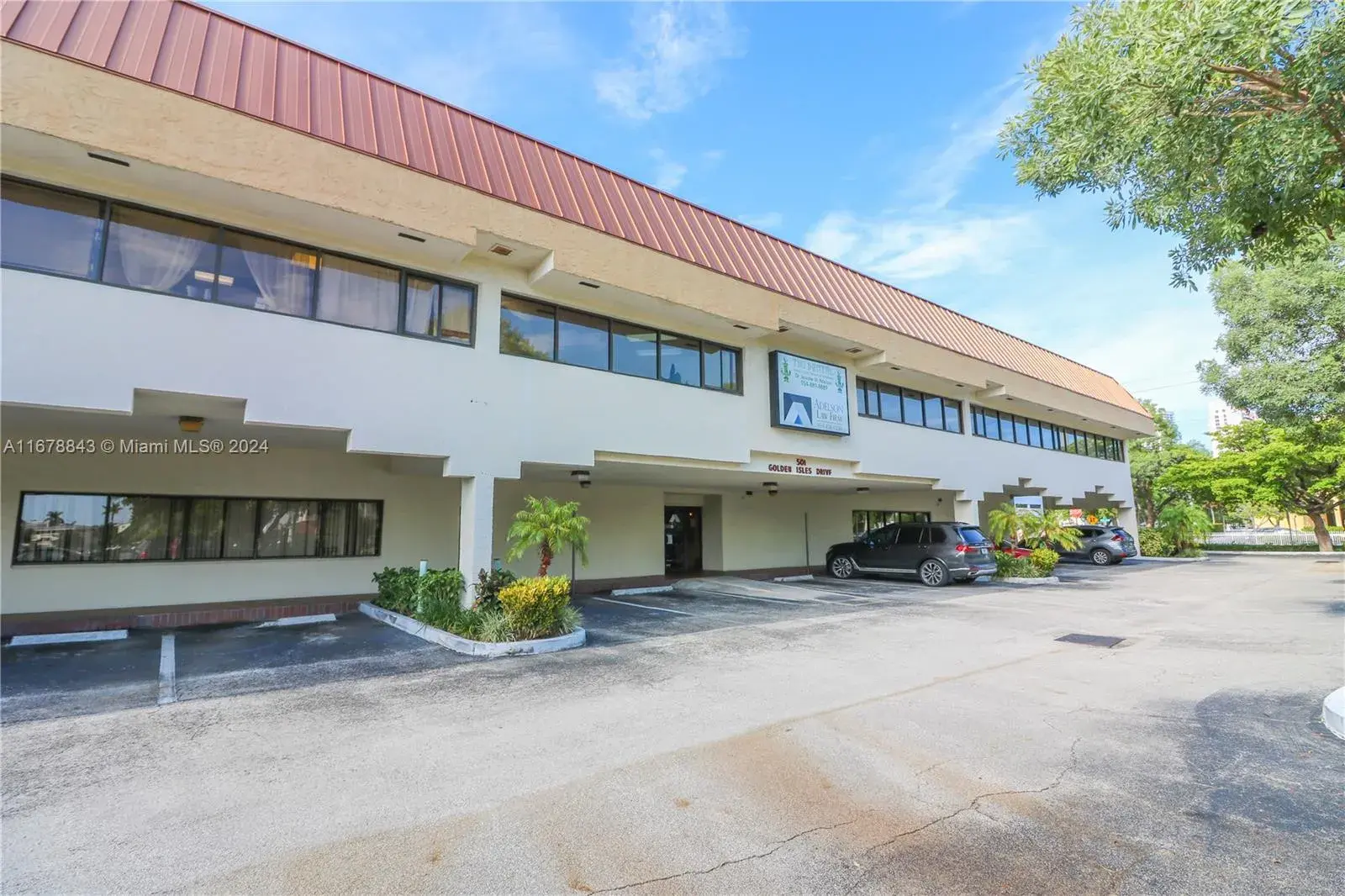 501 Golden Isles Dr, Hallandale Beach FL 33009