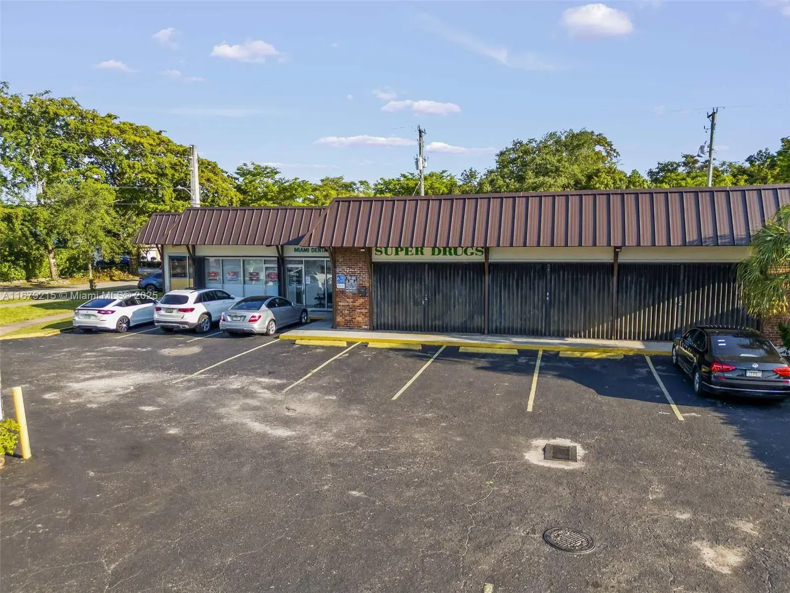 5500 SW 8th St, Coral Gables FL 33134
