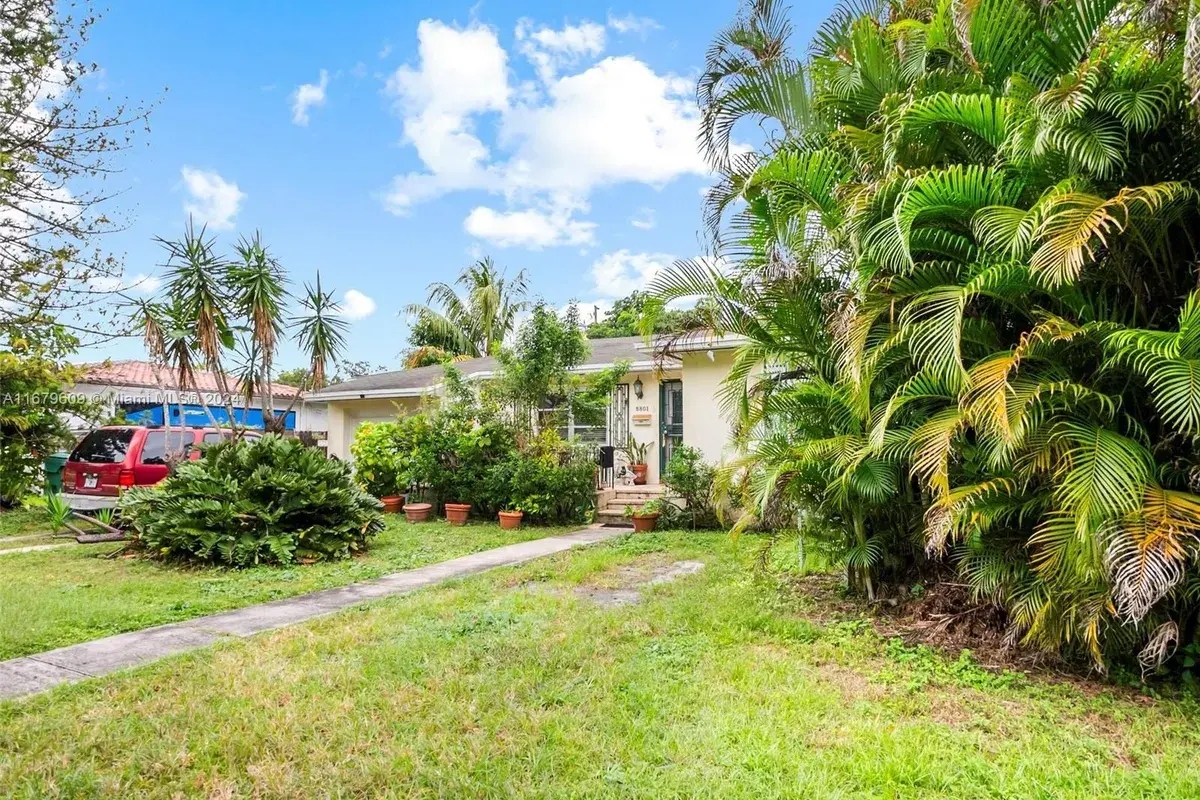 5801 SW 32nd St, Miami FL 33155