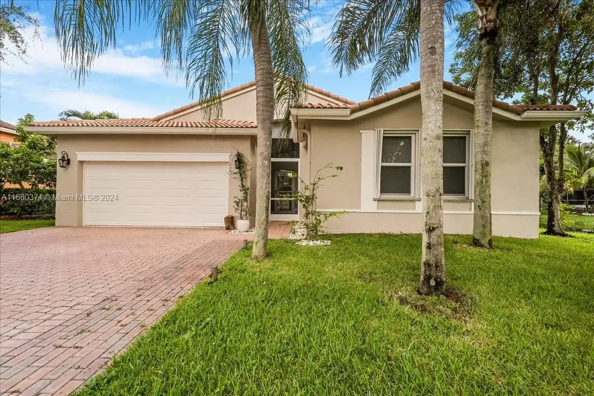 15003 SW 16th St, Pembroke Pines FL 33027 photo 2