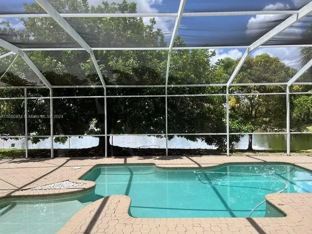 15003 SW 16th St, Pembroke Pines FL 33027 photo 5