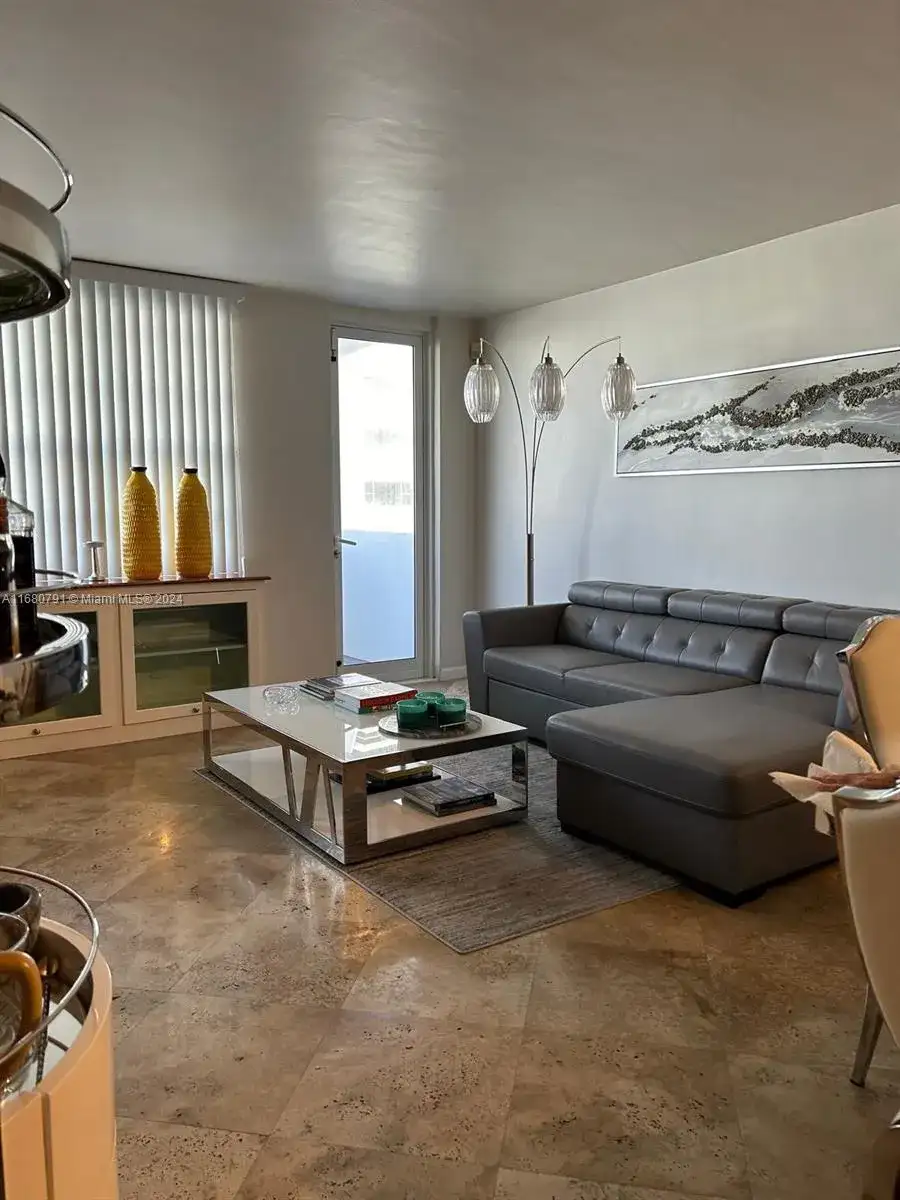 100 Lincoln Rd # 608, Miami Beach FL 33139 photo 2
