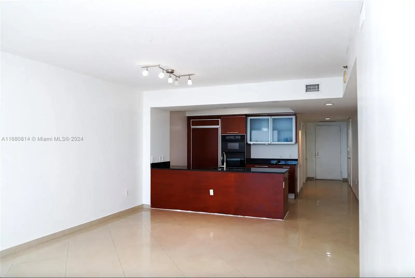 1830 S Ocean Dr # 4711, Hallandale Beach FL 33009 photo 2