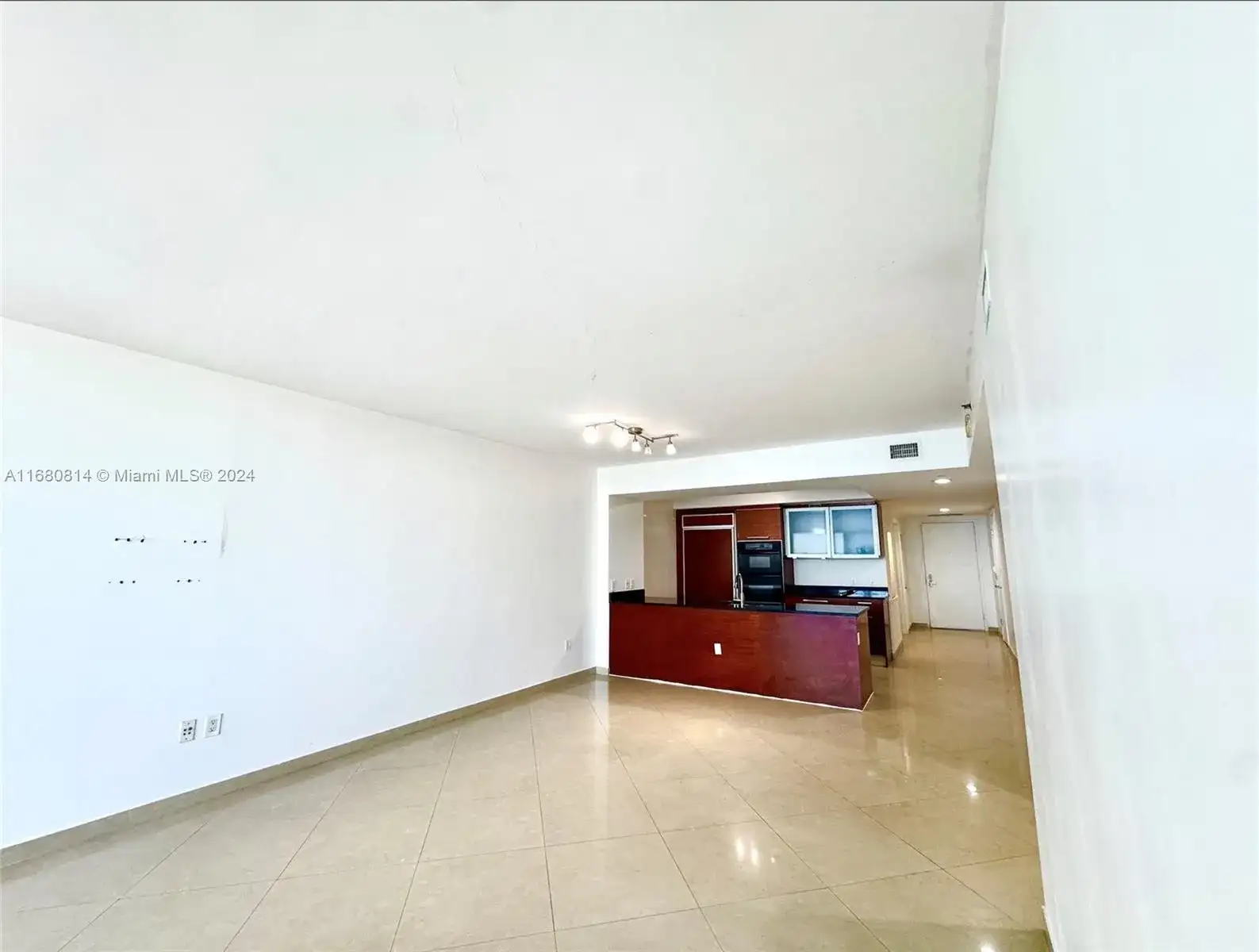 1830 S Ocean Dr # 4711, Hallandale Beach FL 33009 photo 3