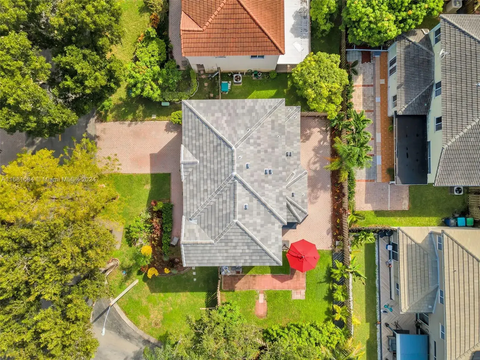 11318 Rhapsody Rd, Cooper City FL 33026