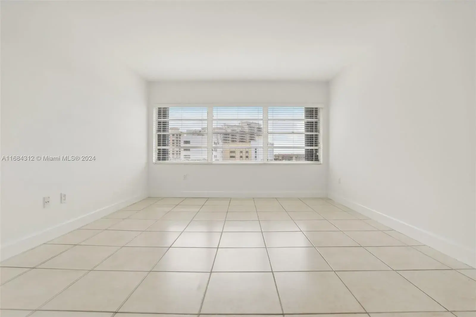 550 Ocean Dr # 9F, Key Biscayne FL 33149