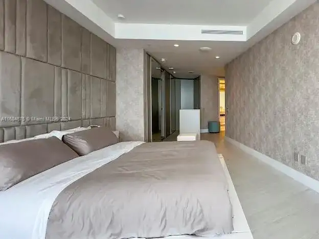 18555 Collins Ave # 5203, Sunny Isles Beach FL 33160 photo 5