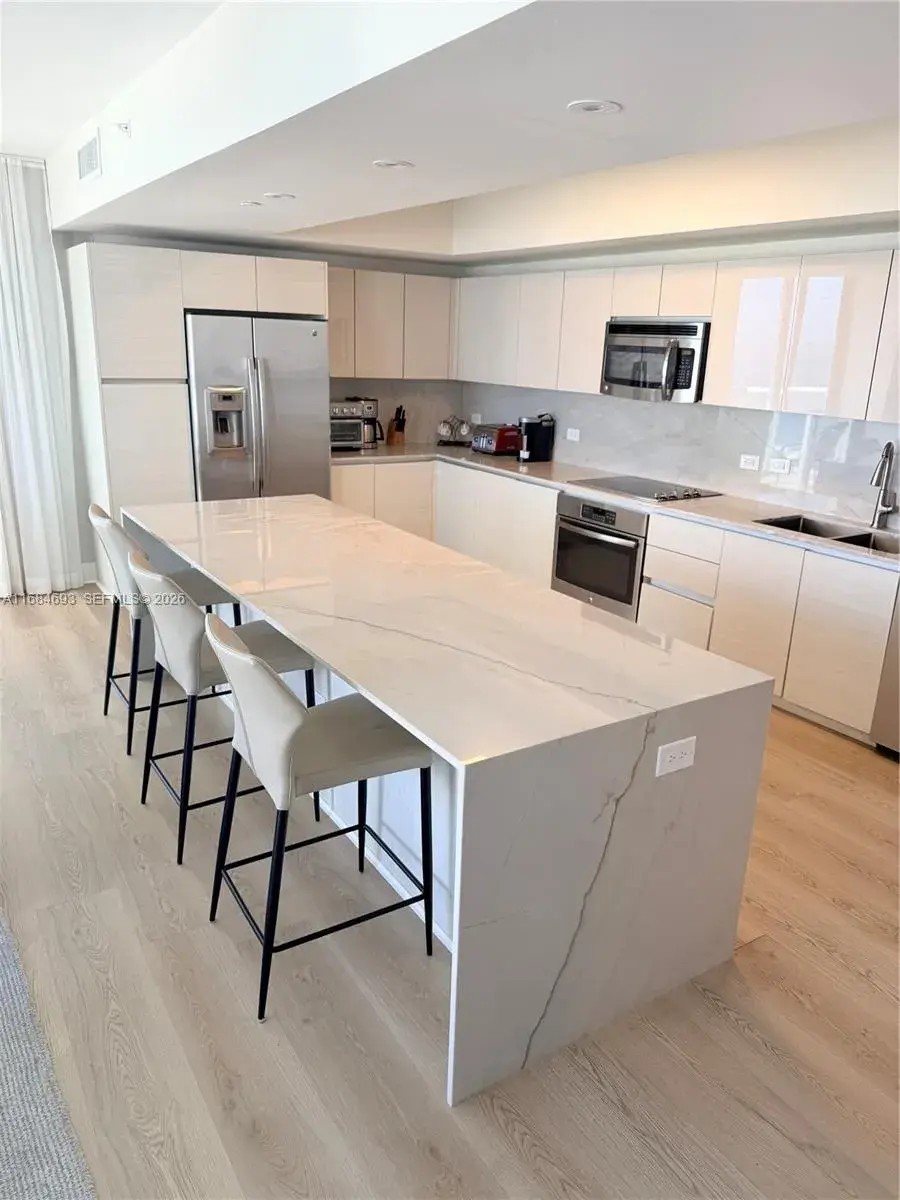2600 E Hallandale Beach blvd # T2701, Hallandale Beach FL 33009