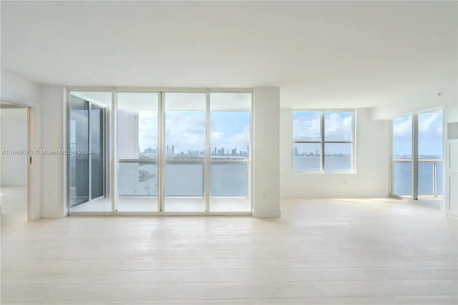 1800 Sunset Harbour Dr 1902/4 Dr, Miami Beach FL 33139 photo 2