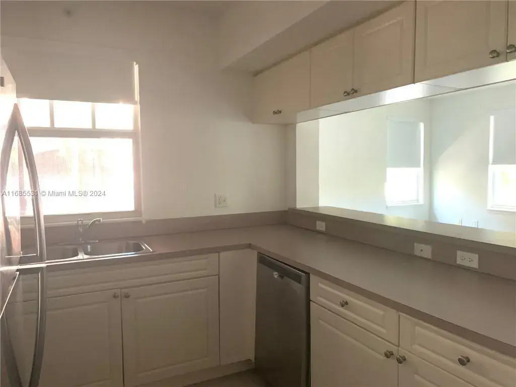 6776 W Sample Rd # 6776, Coral Springs FL 33067