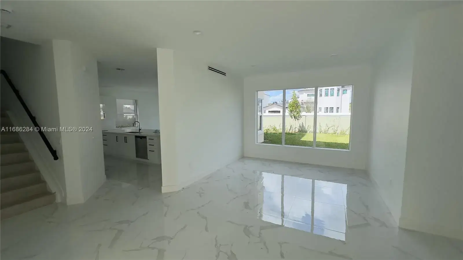 3523 Forest View Cir, Dania Beach FL 33312 photo 3