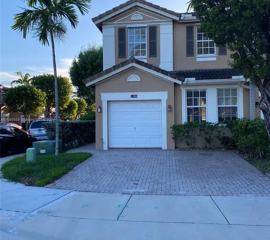 11886 SW 152nd Pl # 11886, Miami FL 33196