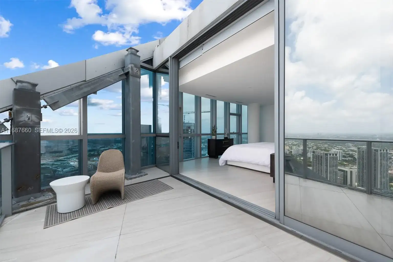 851 NE 1st Ave # 5700, Miami FL 33132 photo 4