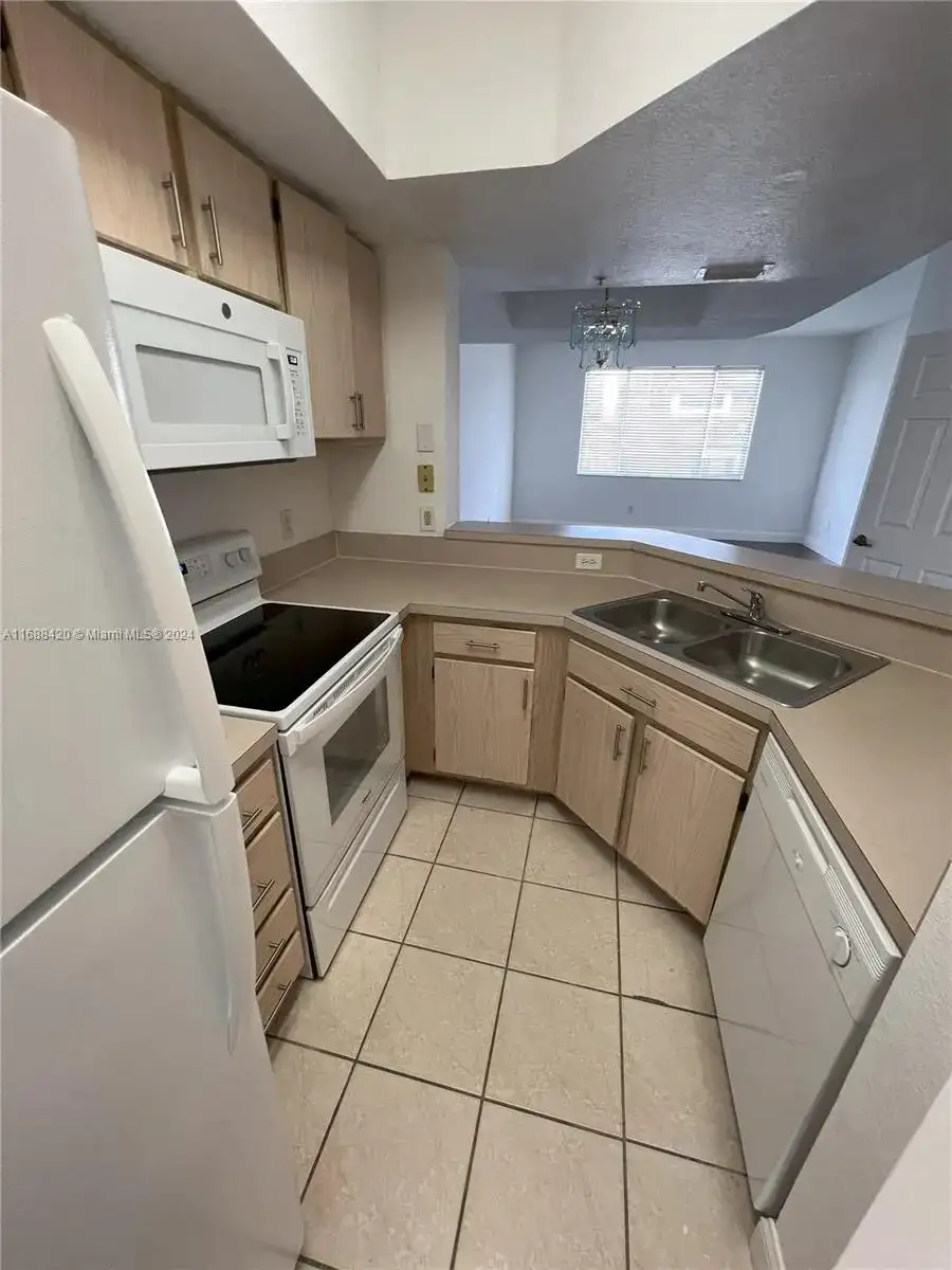 725 SW 148th Ave # 503, Sunrise FL 33325 photo 5