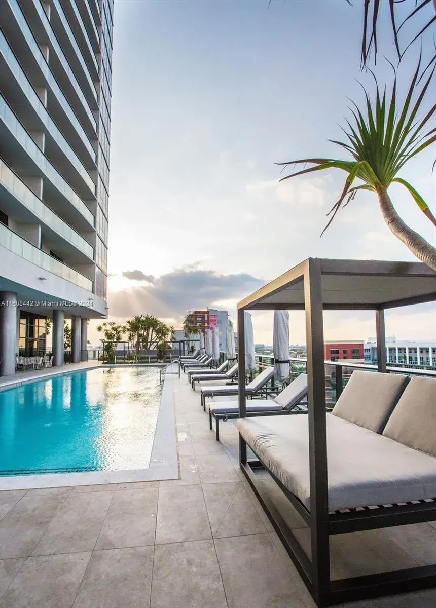 1600 NE 1st Ave # 2019, Miami FL 33132