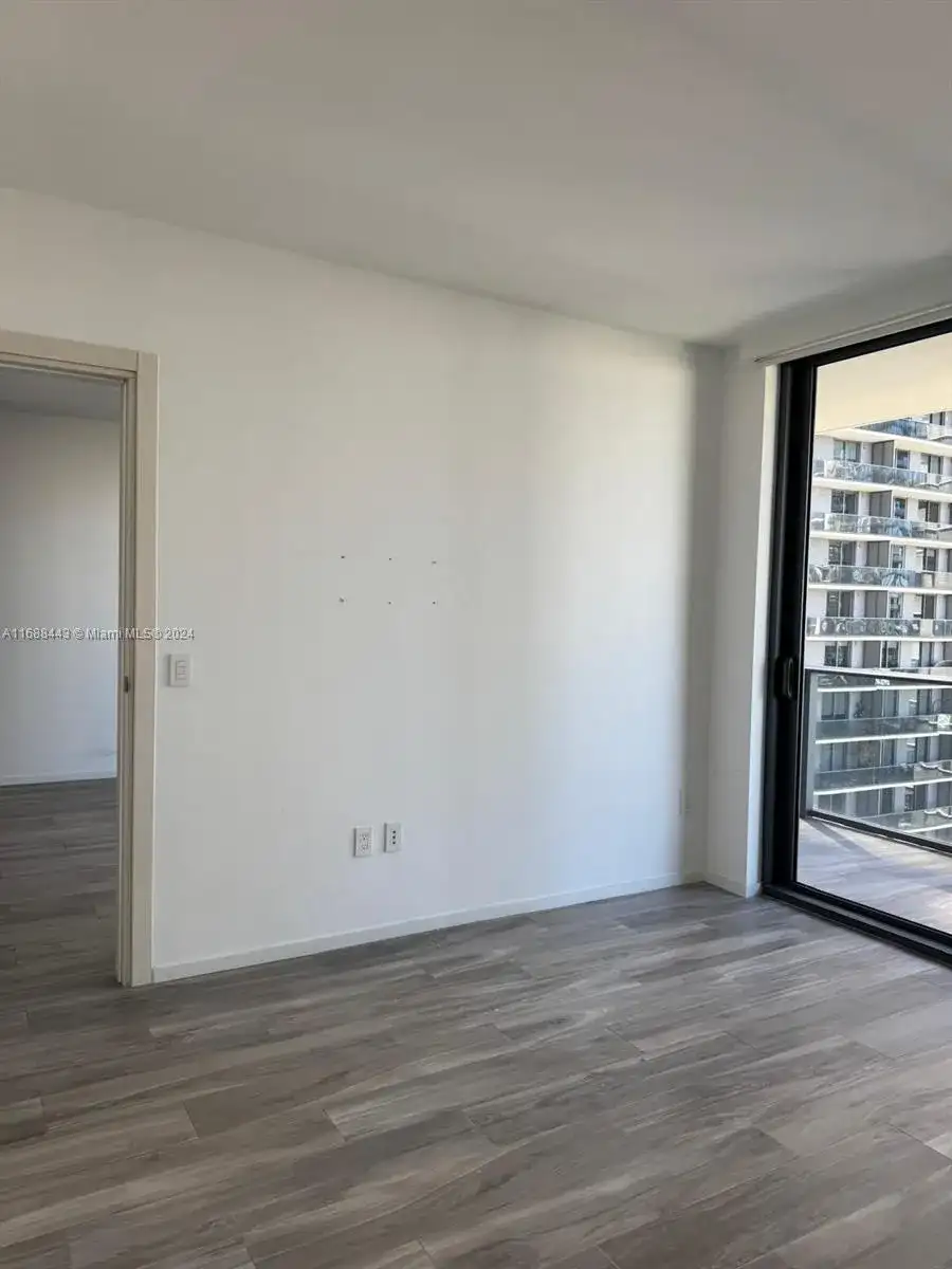 801 S Miami Ave # 2610, Miami FL 33130 photo 2
