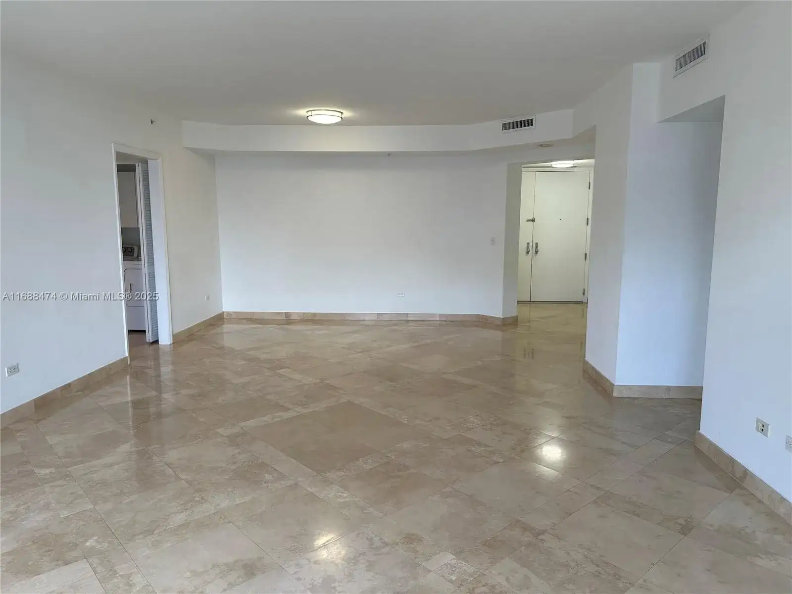 848 Brickell Key Dr # 1005, Miami FL 33131 photo 4