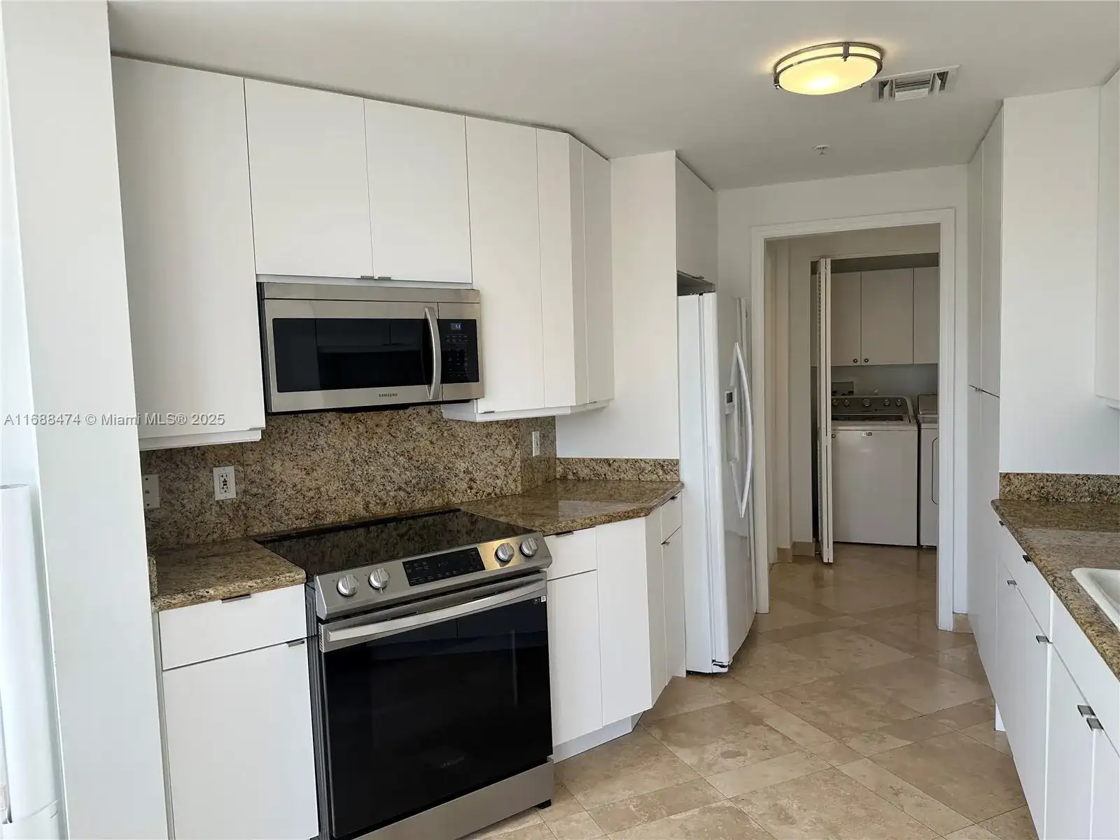 848 Brickell Key Dr # 1005, Miami FL 33131 photo 5