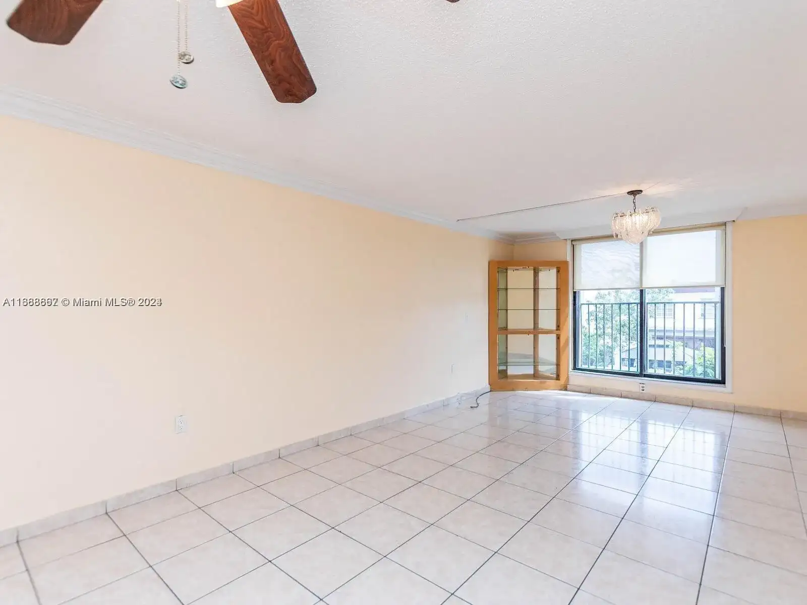 666 W 81st St # 204, Hialeah FL 33014 photo 5