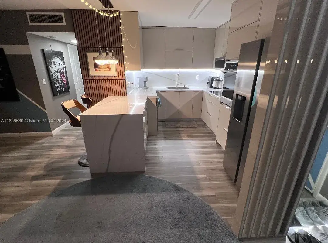 111 Golden Isles Dr # G5, Hallandale Beach FL 33009
