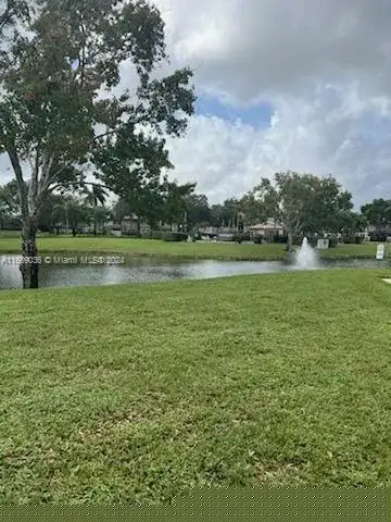 5 Amherst Ct # D, Royal Palm Beach FL 33411 photo 5