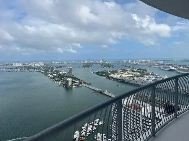 1750 N Bayshore Dr, Miami FL 33132