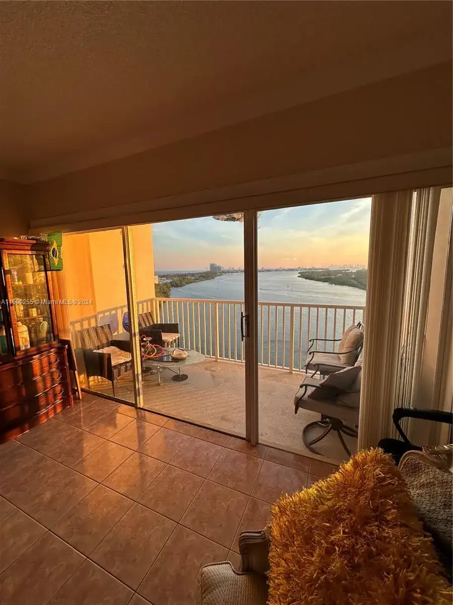 300 Bayview Dr, Sunny Isles Beach FL 33160 photo 5