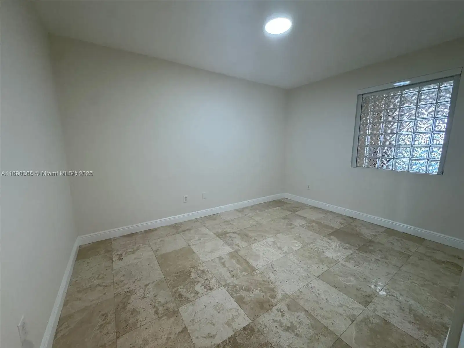 3330 NE 190 ST # 1215, Aventura FL 33180 photo 4