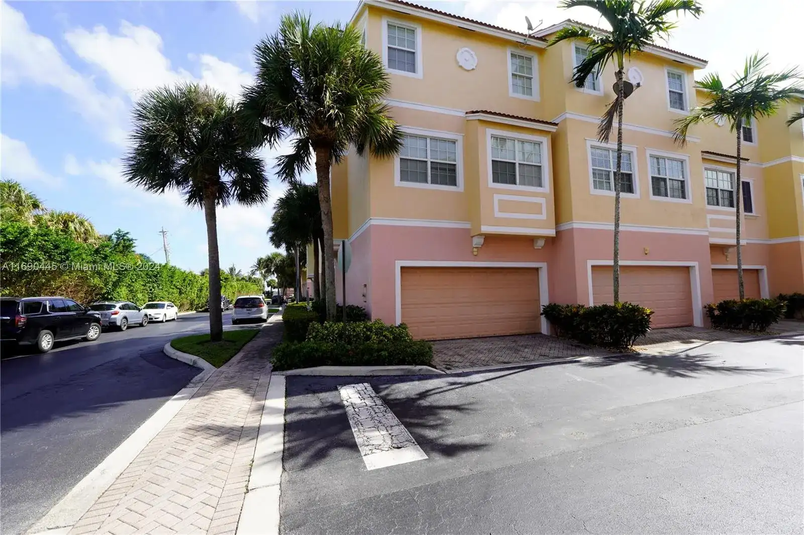 123 Harbors Way, Boynton Beach FL 33435 photo 4