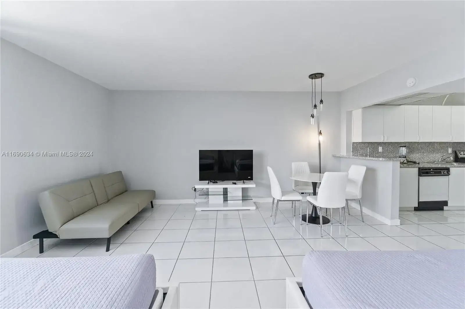 100 Lincoln Rd # 1016, Miami Beach FL 33139 photo 3